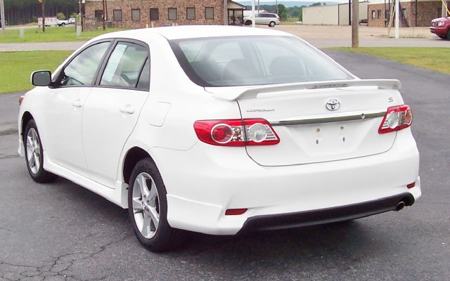 2011 Toyota Corolla Supercab Flareside XL