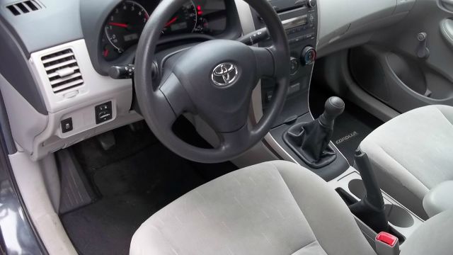 2011 Toyota Corolla W/tech Pkg