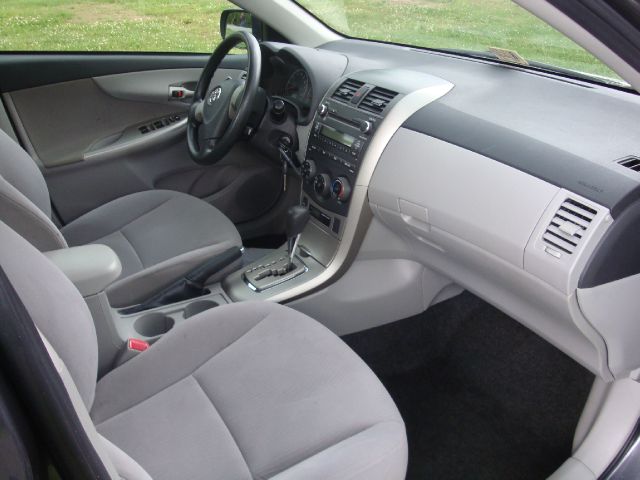 2011 Toyota Corolla Supercab Flareside XL