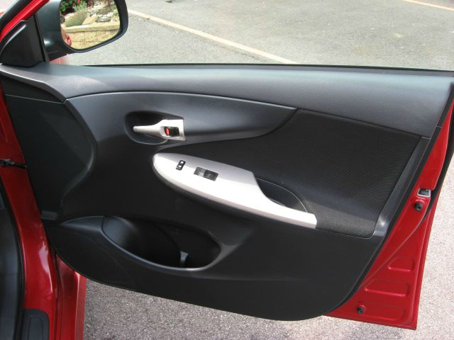 2011 Toyota Corolla Supercab Flareside XL