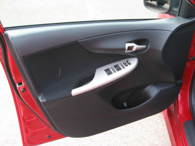 2011 Toyota Corolla Supercab Flareside XL