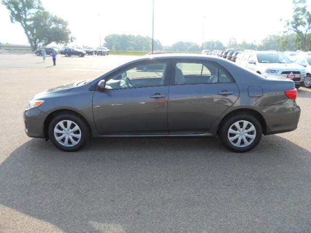 2011 Toyota Corolla Convertible V6 AUTO