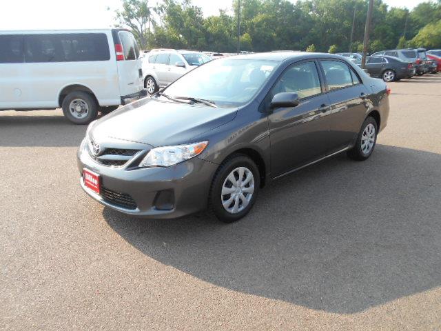 2011 Toyota Corolla Convertible V6 AUTO