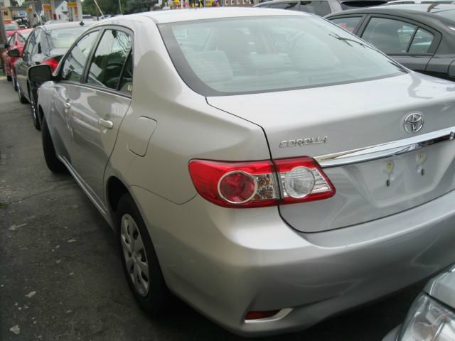 2011 Toyota Corolla Supercab Flareside XL