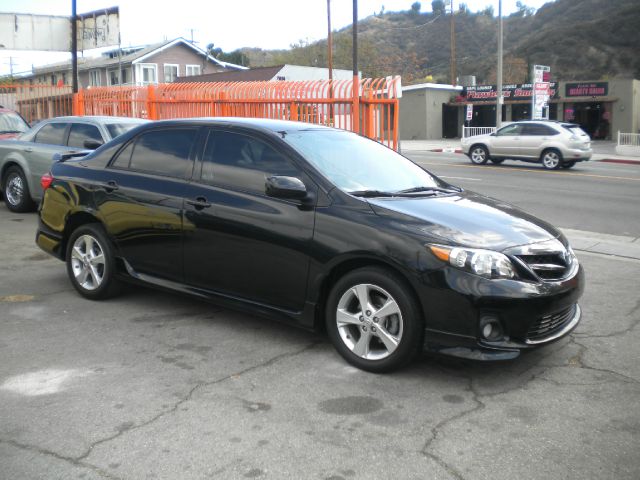 2011 Toyota Corolla Supercab Flareside XL