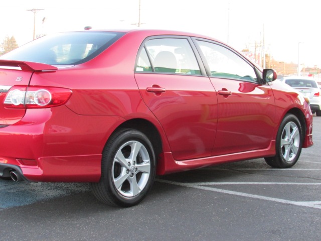2012 Toyota Corolla Supercab Flareside XL