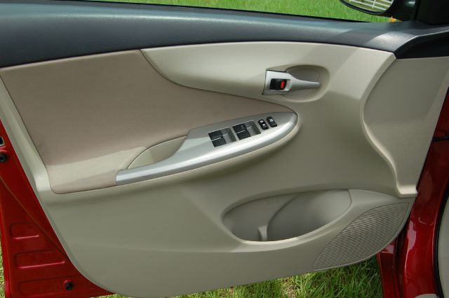 2012 Toyota Corolla Supercab Flareside XL