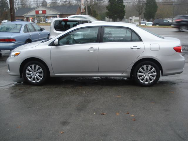 2012 Toyota Corolla Supercab Flareside XL