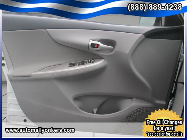 2012 Toyota Corolla Supercab Flareside XL