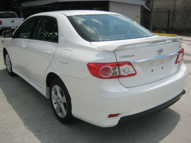 2013 Toyota Corolla Supercab Flareside XL