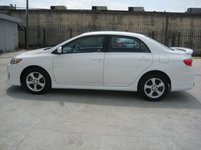 2013 Toyota Corolla Supercab Flareside XL