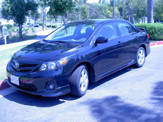 2013 Toyota Corolla Supercab Flareside XL