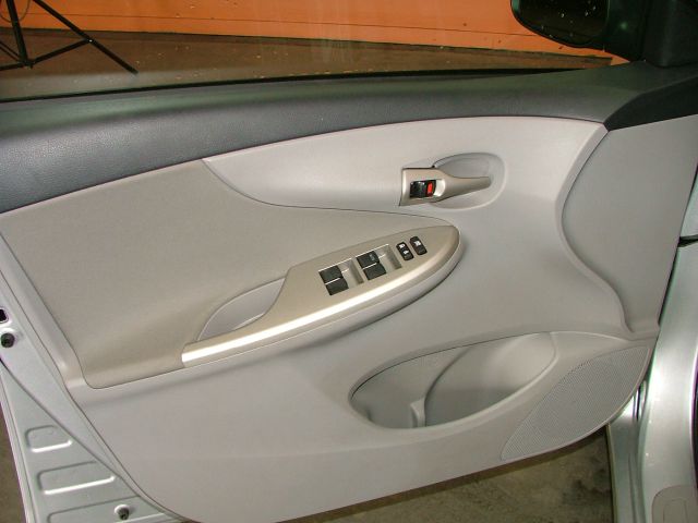 2013 Toyota Corolla Supercab Flareside XL