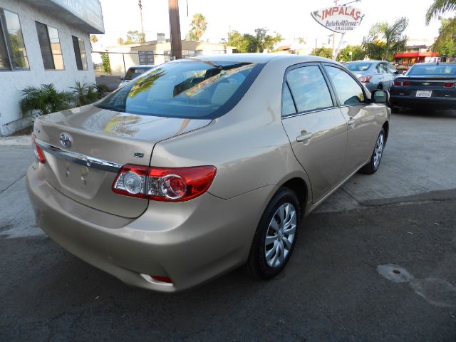 2013 Toyota Corolla Supercab Flareside XL