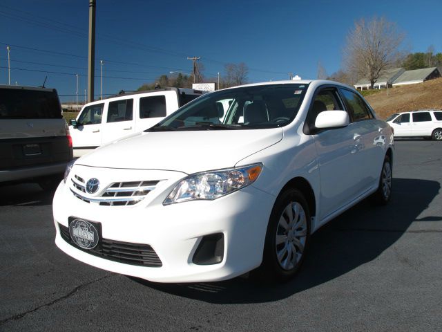 2013 Toyota Corolla Supercab Flareside XL