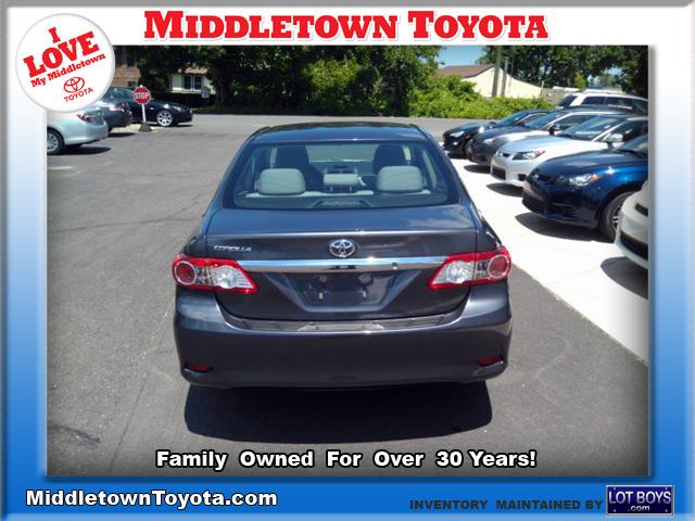 2013 Toyota Corolla ESi