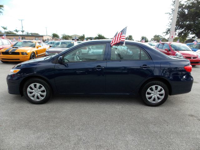 2013 Toyota Corolla ESi