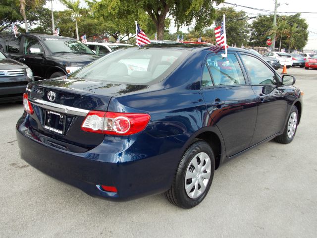 2013 Toyota Corolla ESi
