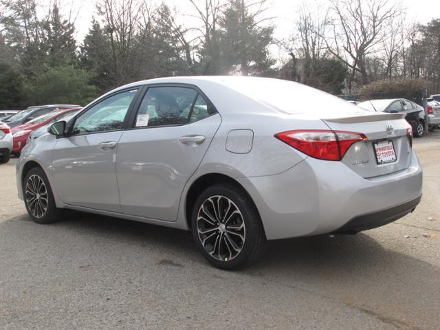 2014 Toyota Corolla 2WD Ext Cab 161.5 WB, 60.4 CA