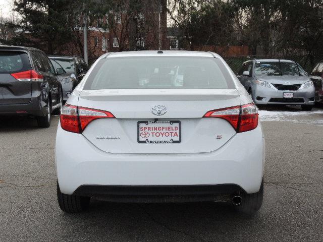 2014 Toyota Corolla 2WD Ext Cab 161.5 WB, 60.4 CA