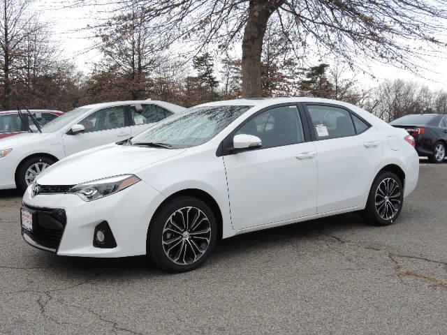 2014 Toyota Corolla 2WD Ext Cab 161.5 WB, 60.4 CA