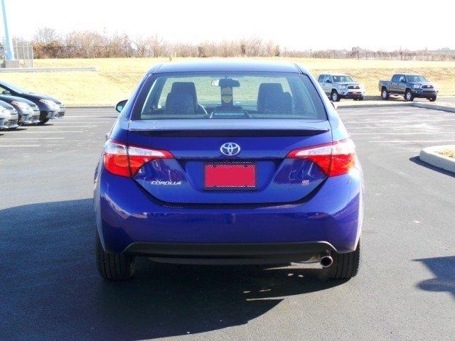 2014 Toyota Corolla 2WD Ext Cab 161.5 WB, 60.4 CA