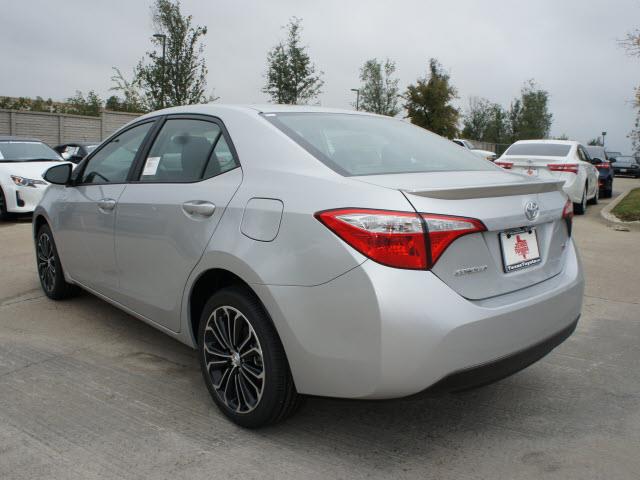 2014 Toyota Corolla 2WD Ext Cab 161.5 WB, 60.4 CA