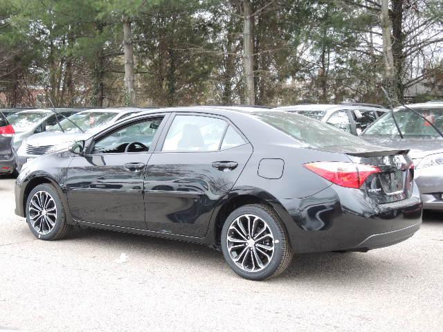 2014 Toyota Corolla 2WD Ext Cab 161.5 WB, 60.4 CA