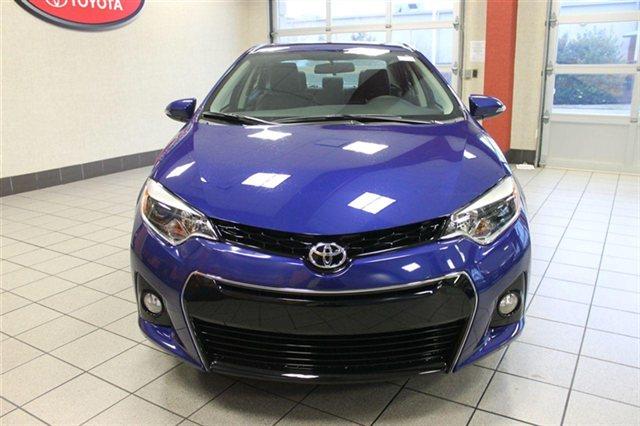 2014 Toyota Corolla AWD - 7 Passenger At Brookvi