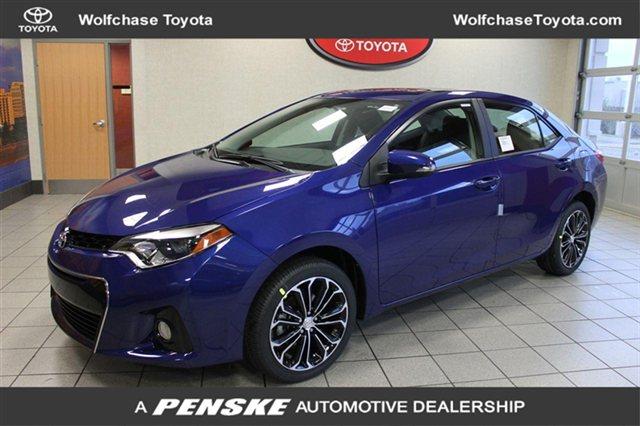 2014 Toyota Corolla AWD - 7 Passenger At Brookvi