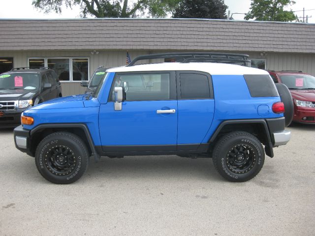 2007 Toyota FJ Cruiser Overland Sport Utility 4D