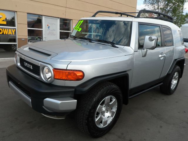 2007 Toyota FJ Cruiser Overland Sport Utility 4D