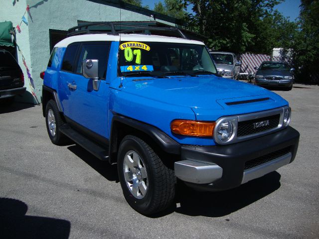 2007 Toyota FJ Cruiser Overland Sport Utility 4D