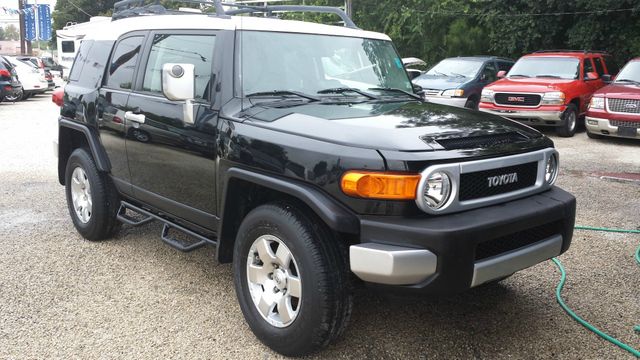 2007 Toyota FJ Cruiser Overland Sport Utility 4D