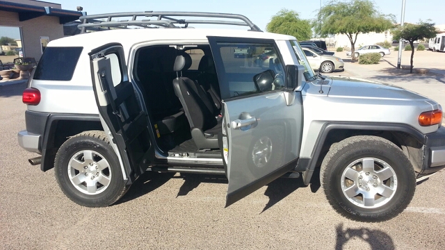 2007 Toyota FJ Cruiser Overland Sport Utility 4D