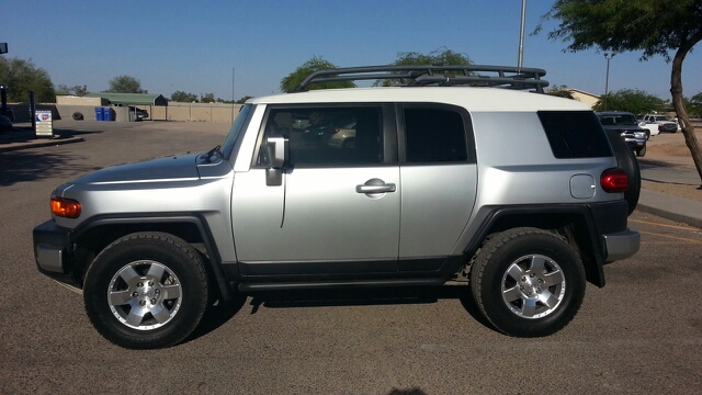 2007 Toyota FJ Cruiser Overland Sport Utility 4D