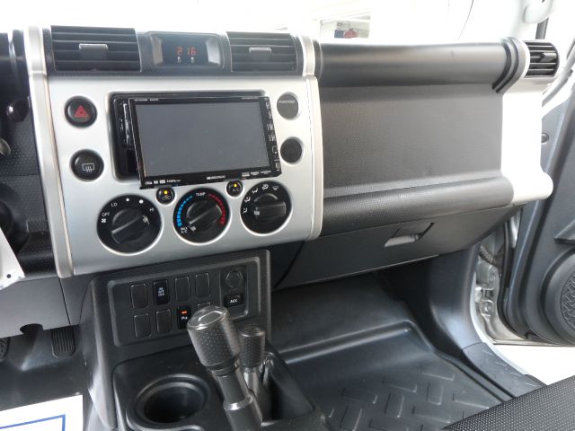 2007 Toyota FJ Cruiser Overland Sport Utility 4D