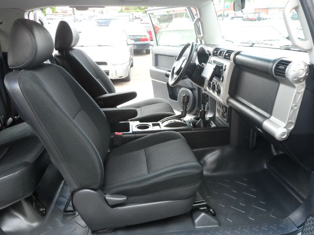 2007 Toyota FJ Cruiser Overland Sport Utility 4D