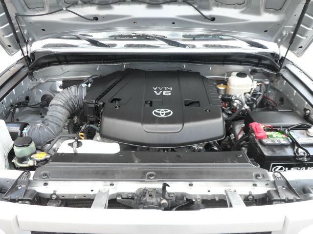 2007 Toyota FJ Cruiser Overland Sport Utility 4D