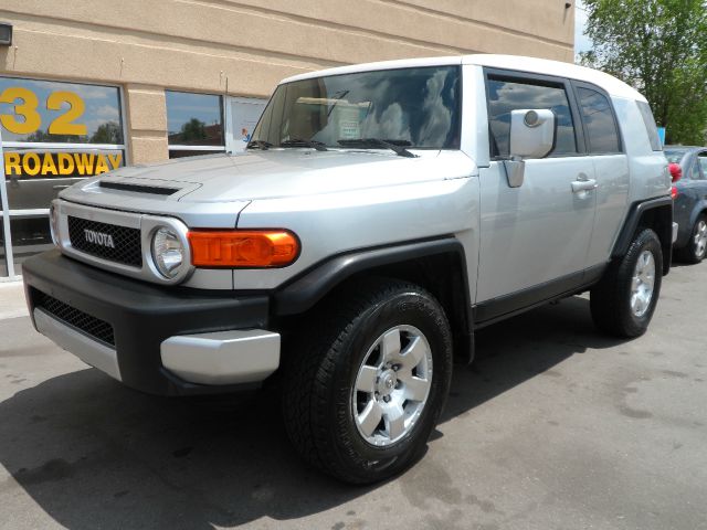 2007 Toyota FJ Cruiser Overland Sport Utility 4D