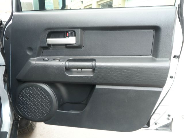 2007 Toyota FJ Cruiser Overland Sport Utility 4D