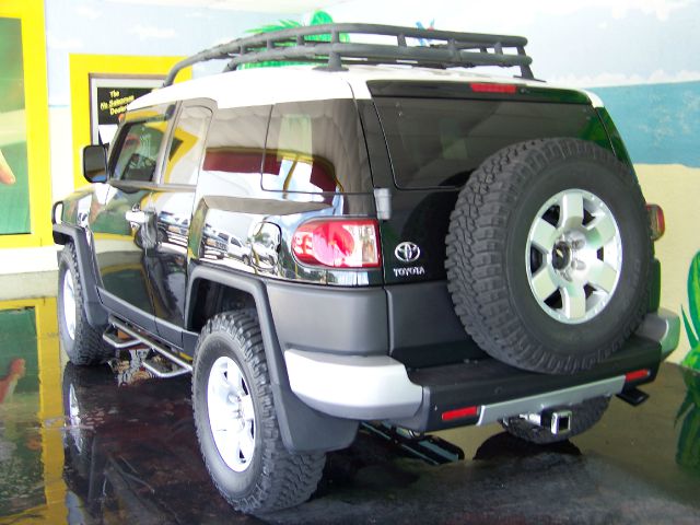 2007 Toyota FJ Cruiser Overland Sport Utility 4D