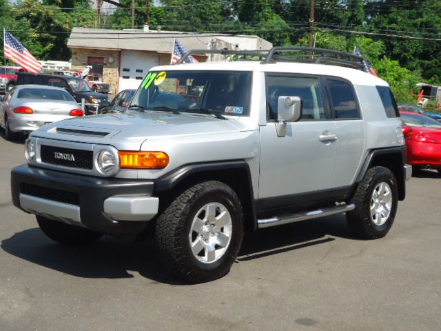 2007 Toyota FJ Cruiser Overland Sport Utility 4D