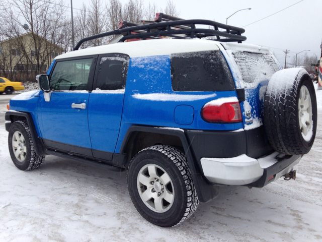 2007 Toyota FJ Cruiser AWD W/nav, Leather, 3rd Rowsunroof