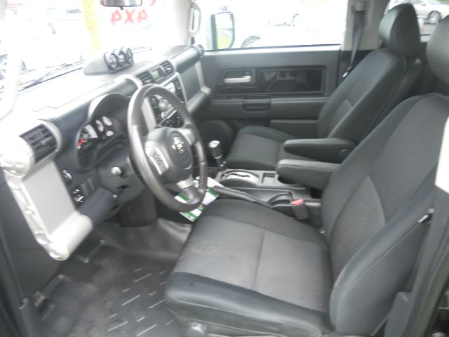 2007 Toyota FJ Cruiser Overland Sport Utility 4D