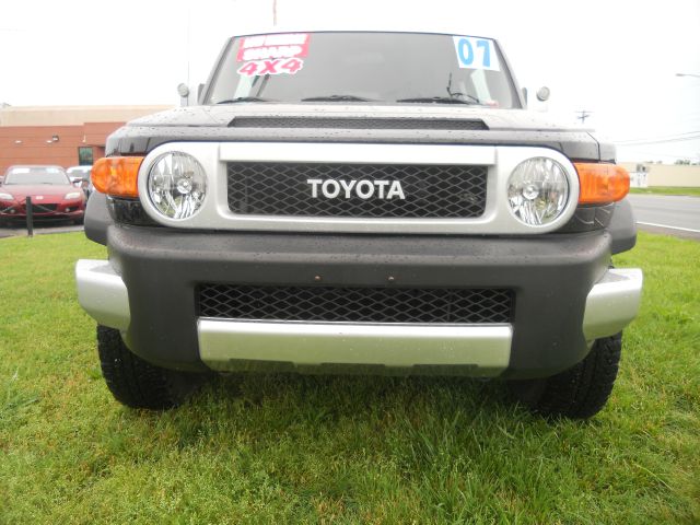 2007 Toyota FJ Cruiser Overland Sport Utility 4D