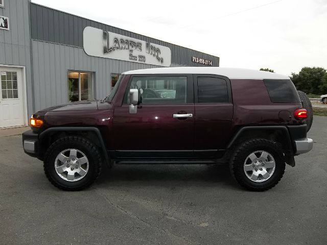 2007 Toyota FJ Cruiser Overland Sport Utility 4D