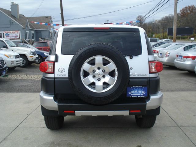 2007 Toyota FJ Cruiser Overland Sport Utility 4D