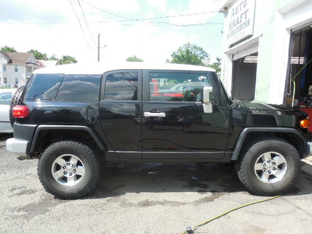 2008 Toyota FJ Cruiser Overland Sport Utility 4D