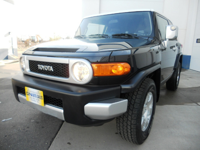 2008 Toyota FJ Cruiser Overland Sport Utility 4D